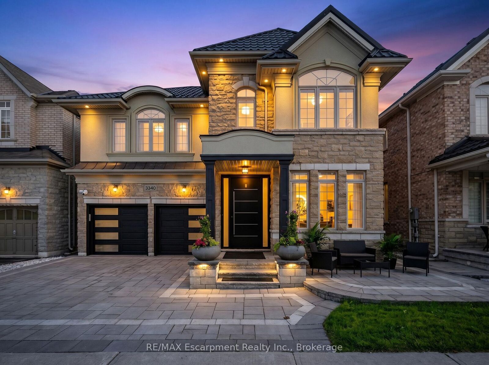 Property Photo: 3340 Terra Cotta Lane ON L7M 0L5