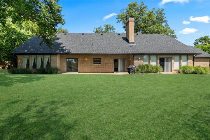Property Photo:  3115 S Delaware Place  OK 74105 