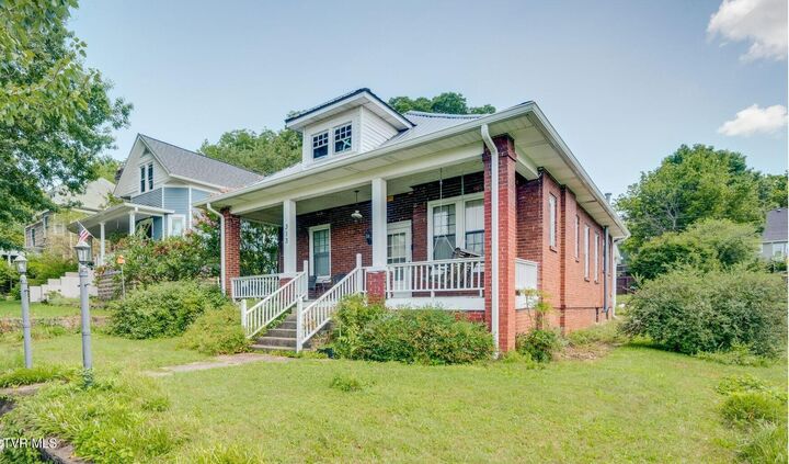Property Photo: 313 West Pine Street TN 37604