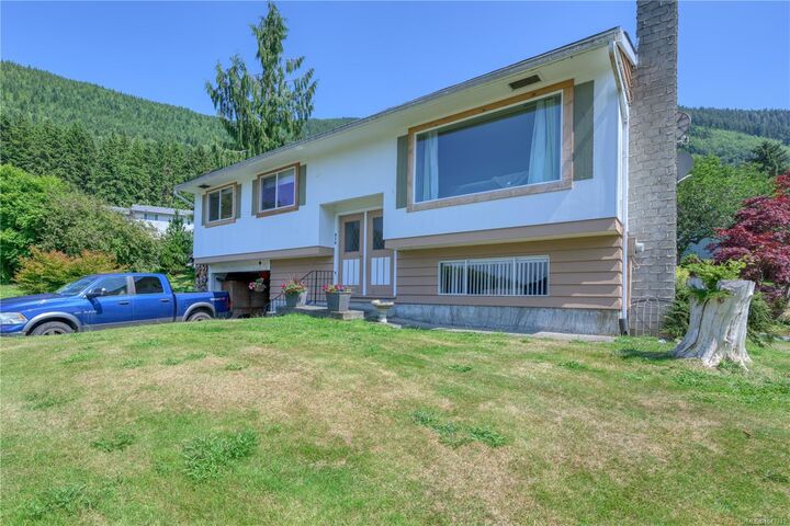 Property Photo: 978 Rupert Ave BC V0N 2N0