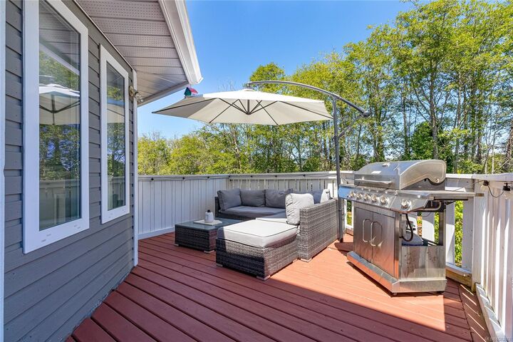 Property Photo: 840 Ankathem Pl BC V9B 5J4