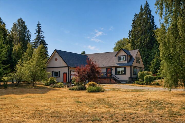 Property Photo: 4394 Telegraph Rd BC V0R 1N2