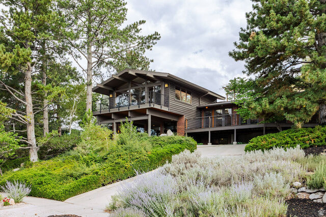 Property Photo: 725 E 18th Ave UT 84103