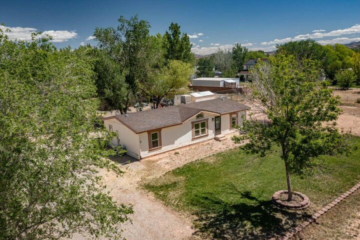 Property Photo:  256 W Sheltie Ln  UT 84721 