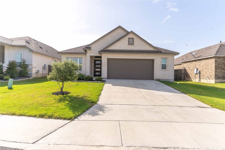 Property Photo: 1917 Colonial Avenue TX 78130