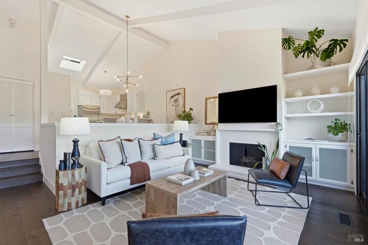 Property Photo:  136 La Perdiz Court  CA 94903 