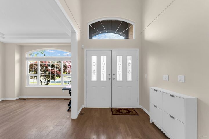 Property Photo: 15674 101A Avenue BC V4N 4S4