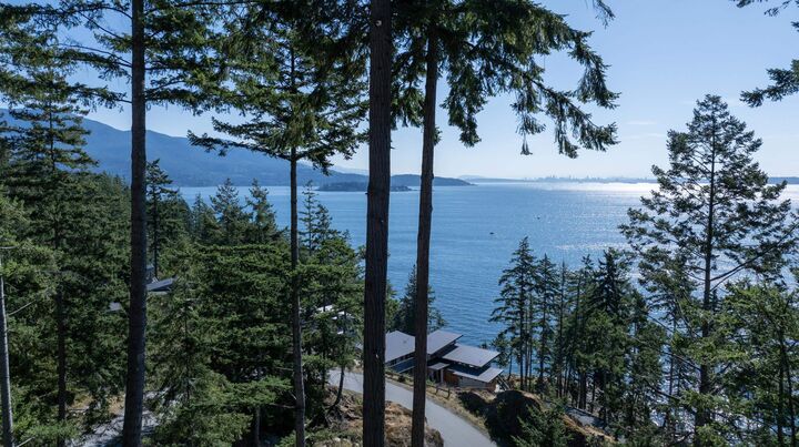 747 Seymour Bay Drive — photo 1