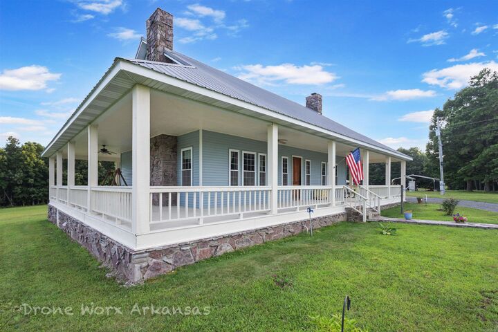Property Photo: 676 Diamond Drive AR 72650