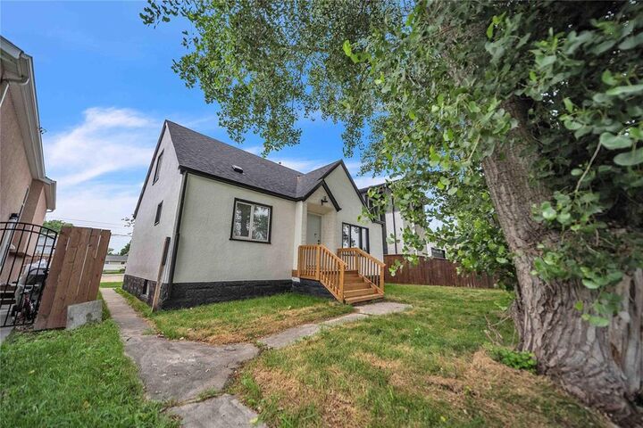 Property Photo: 22 Kurt Avenue MB R2R 1N5