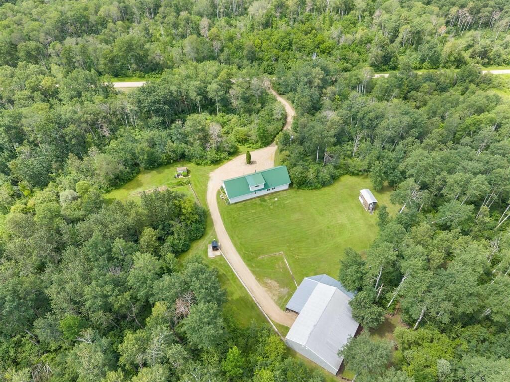 Property Photo:  79139 38E Road  MB R0E 0C0 