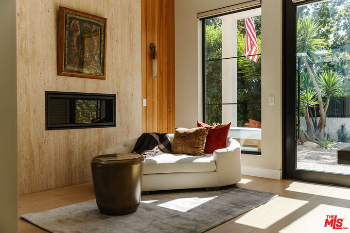 Property Photo:  4554 Wortser Ave  CA 91604 
