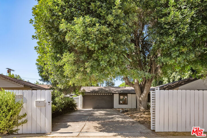 Property Photo: 22245 Leadwell St CA 91303