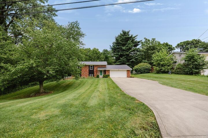 Property Photo:  251 Cherokee Trail  OH 43023 
