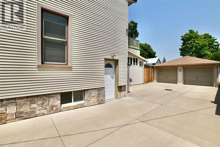Property Photo:  204 Vidal Street South  ON N7T 2T5 