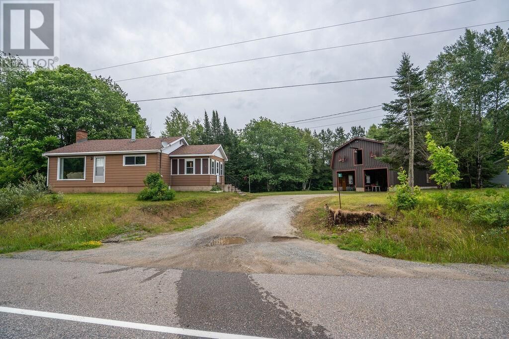Property Photo:  281 Highway 556  ON P6A 5K7 