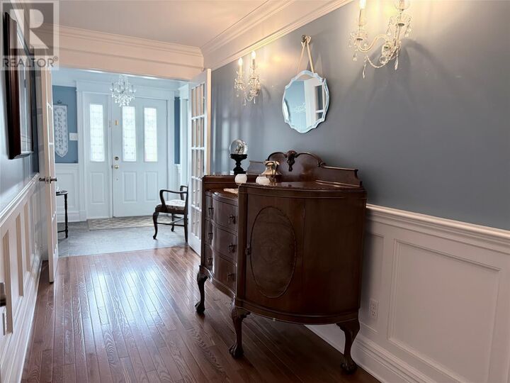 Property Photo:  5 Elizabeth Avenue  NL A8A 1H7 