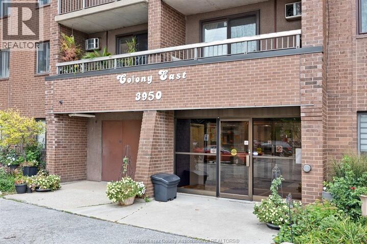 Property Photo: 3950 Wyandotte Street East 306 ON N8Y 1G5