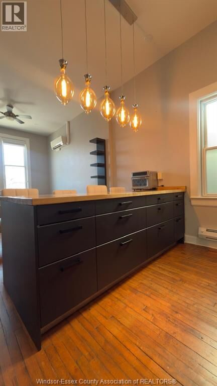 Property Photo:  1154 Wyandotte  Street East Unit #2  ON N9A 3K4 