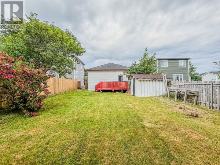 Property Photo:  8 Froude Avenue  NL A1E 3B9 