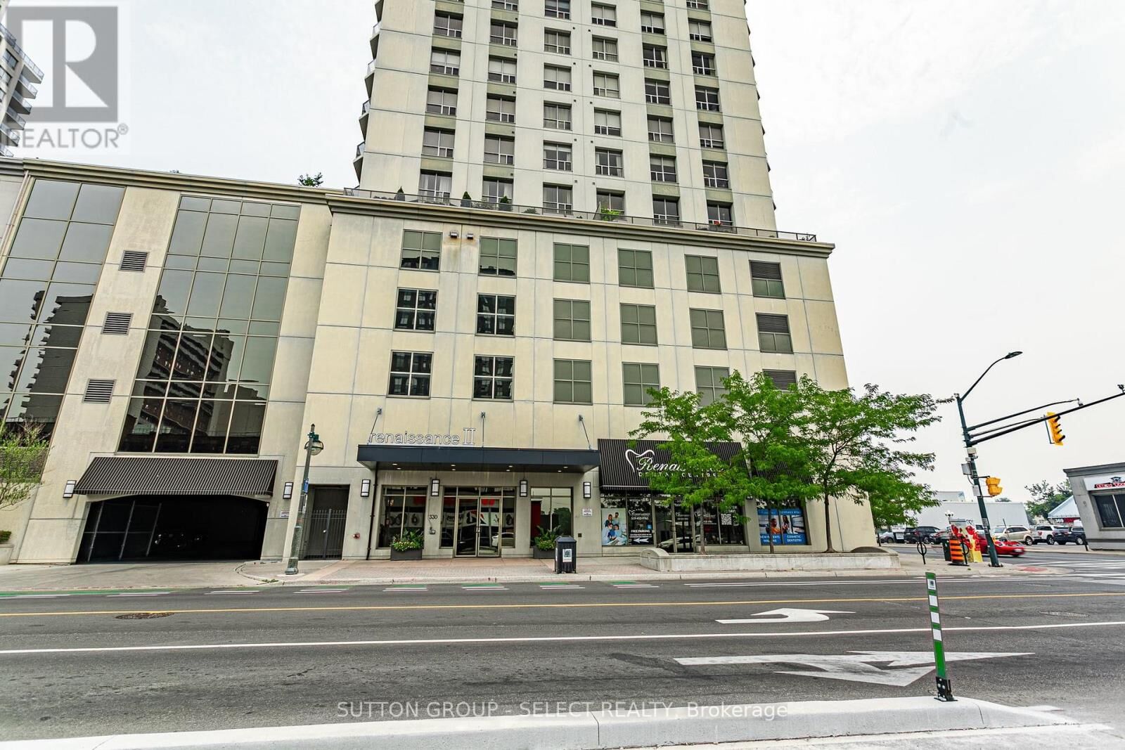 Property Photo: 330 Ridout Street North 704 ON N6A 0A7