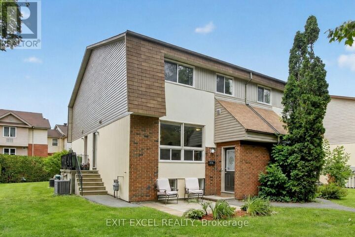 Property Photo: 34A Forester Crescent ON K2H 8Y2