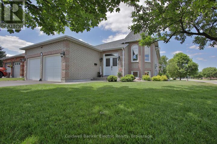 Property Photo:  1338 Wildlark Drive  ON K9K 2J4 