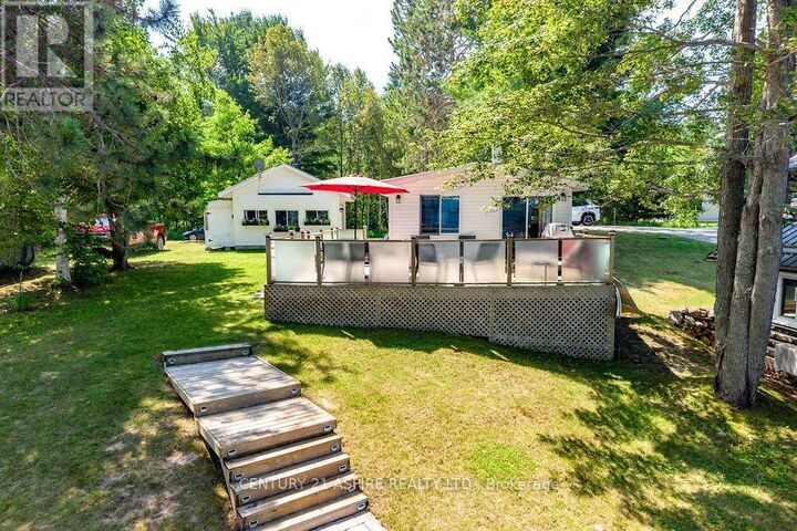 747 Rock Point Lane — photo 1