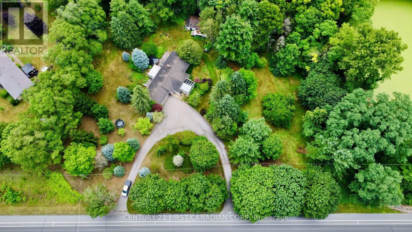 Property Photo: 5820 Sunset Road ON N0L 2L0