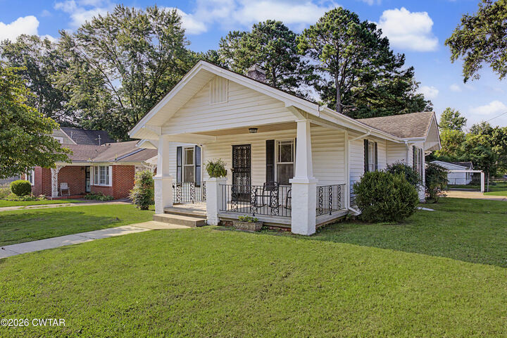 Property Photo:  402 Fairmont Avenue  TN 38301 