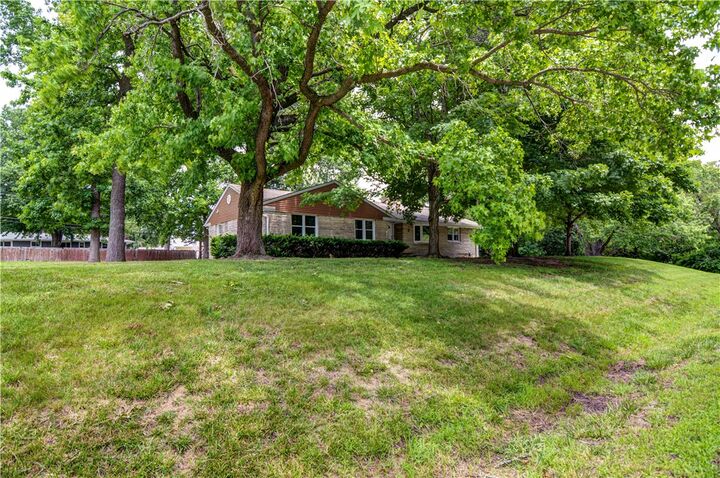 Property Photo:  8 NE Carroll Drive  IL 62526 