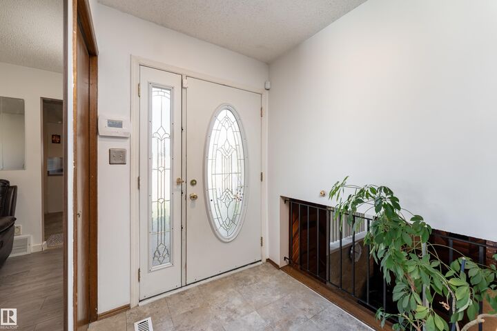 Property Photo:  611 Kirkness Road NW  AB T5Y 2L5 