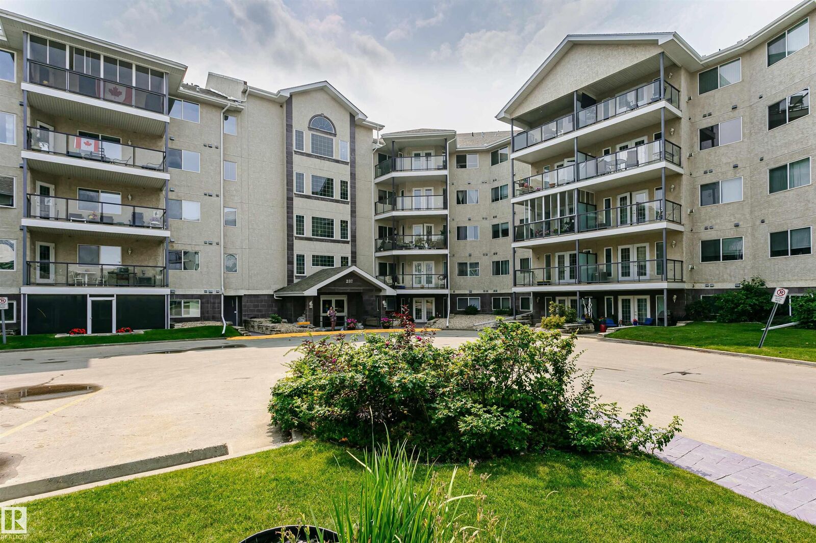 Property Photo:  237 Youville Drive NW 413  AB T6L 7G2 