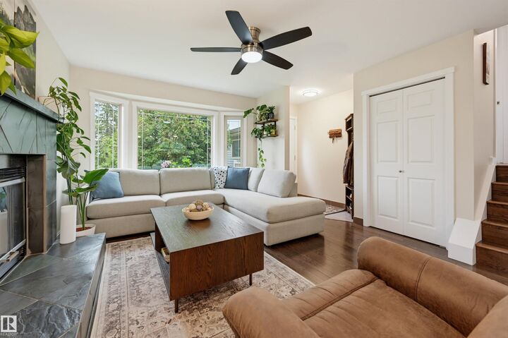 Property Photo:  8316 189A Street NW  AB T5T 4Z6 