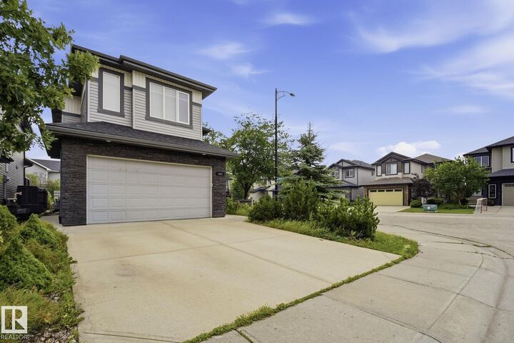 Property Photo:  1051 174 Street SW  AB T6W 1Z6 
