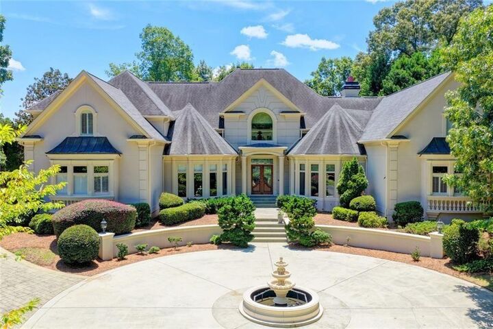 Property Photo: 9005 Old Southwick Pass GA 30022