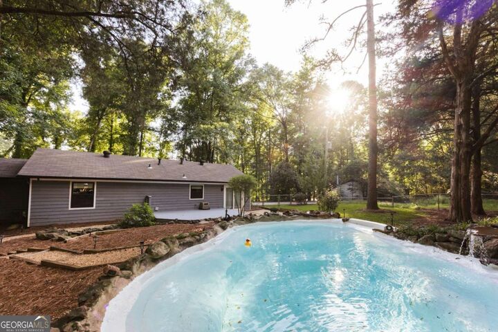 Property Photo: 640 Tallassee GA 30606