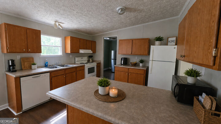 Property Photo:  112 Mandy Court  GA 31217 