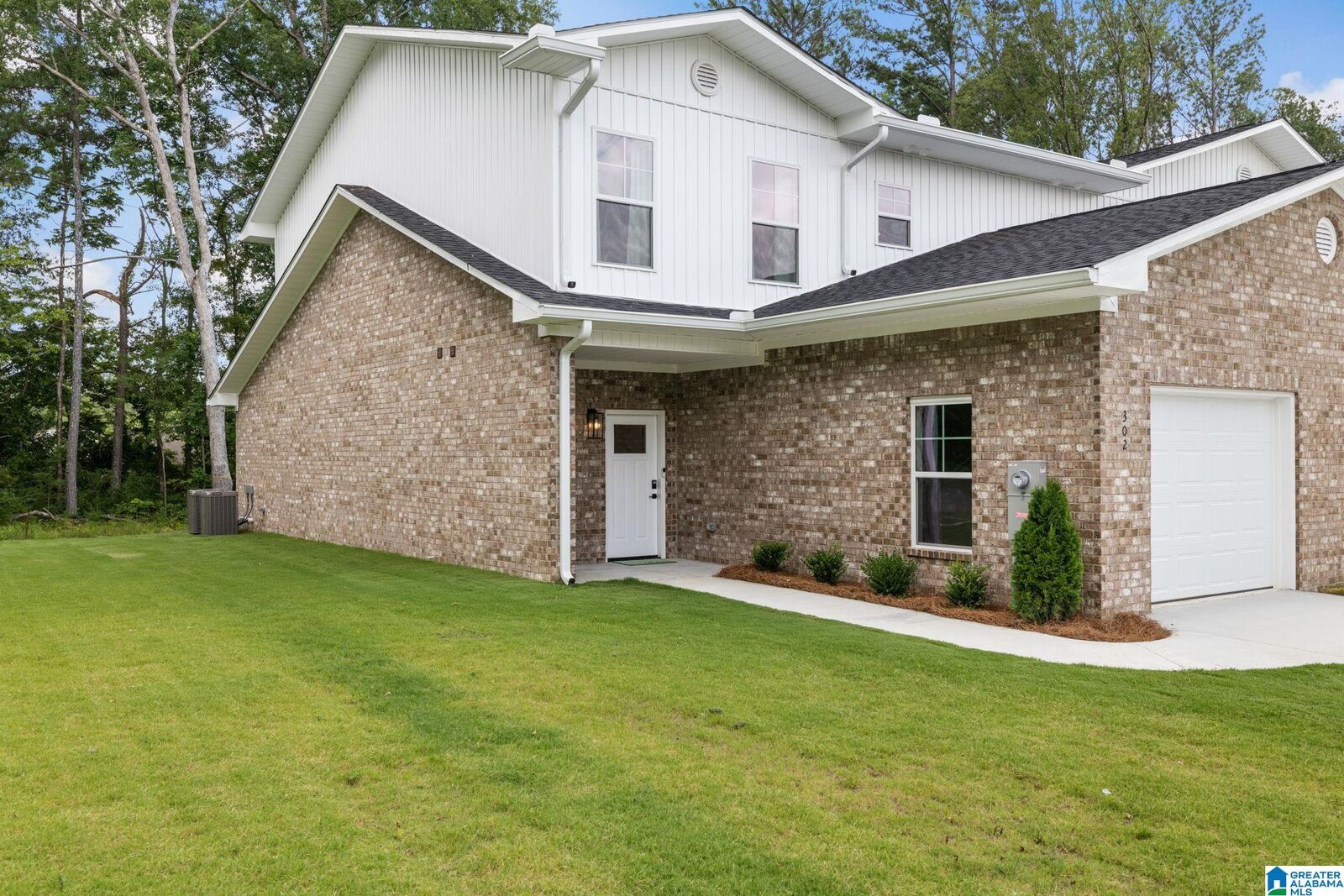 Property Photo:  302 Garden Street  AL 35055 
