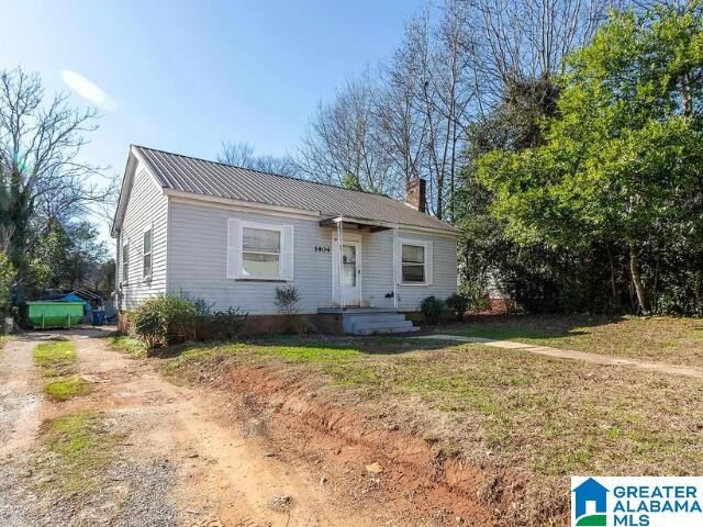 Property Photo: 1404 E 10th Street AL 36207