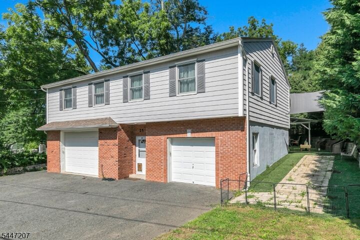 Property Photo: 25 Gillette Rd NJ 07933