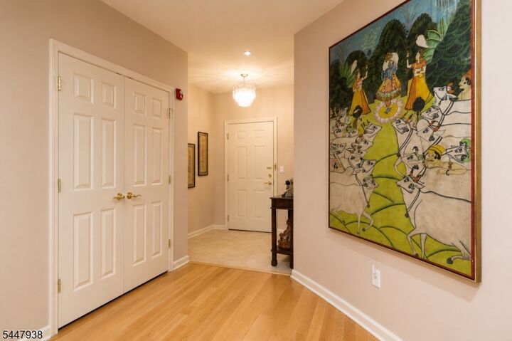 Property Photo:  5103 Pointe Gate Dr 5103  NJ 07039 