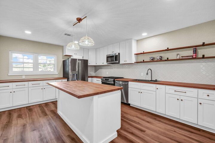 Property Photo: 5438 Novak Court TX 77534