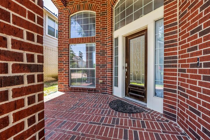 Property Photo: 17707 Belwood Park Lane TX 77433