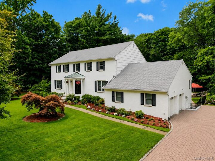 Property Photo:  16 Hearthstone Circle  NY 10583 