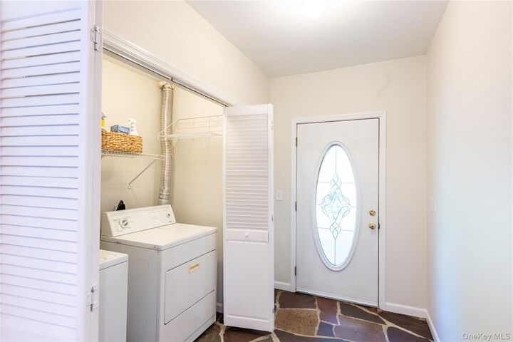 Property Photo:  6 Hemlock Trail Court  NY 10512 