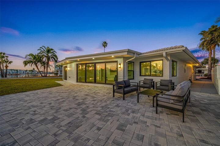 Property Photo: 370 59th Avenue FL 33706