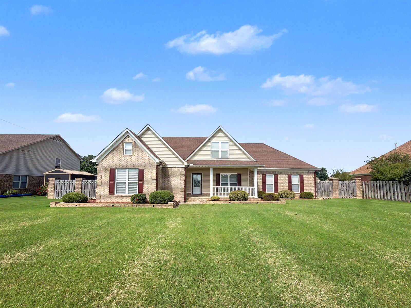 Property Photo: 469 Rosemark Rd TN 38004