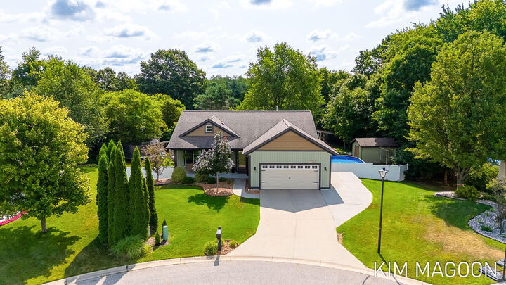 Property Photo: 12569 Canterbury Court MI 49417