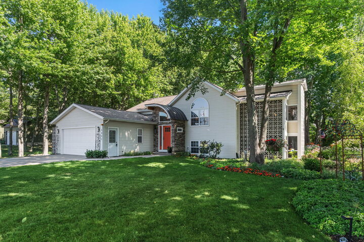 Property Photo: 6806 Wiley Road MI 49406